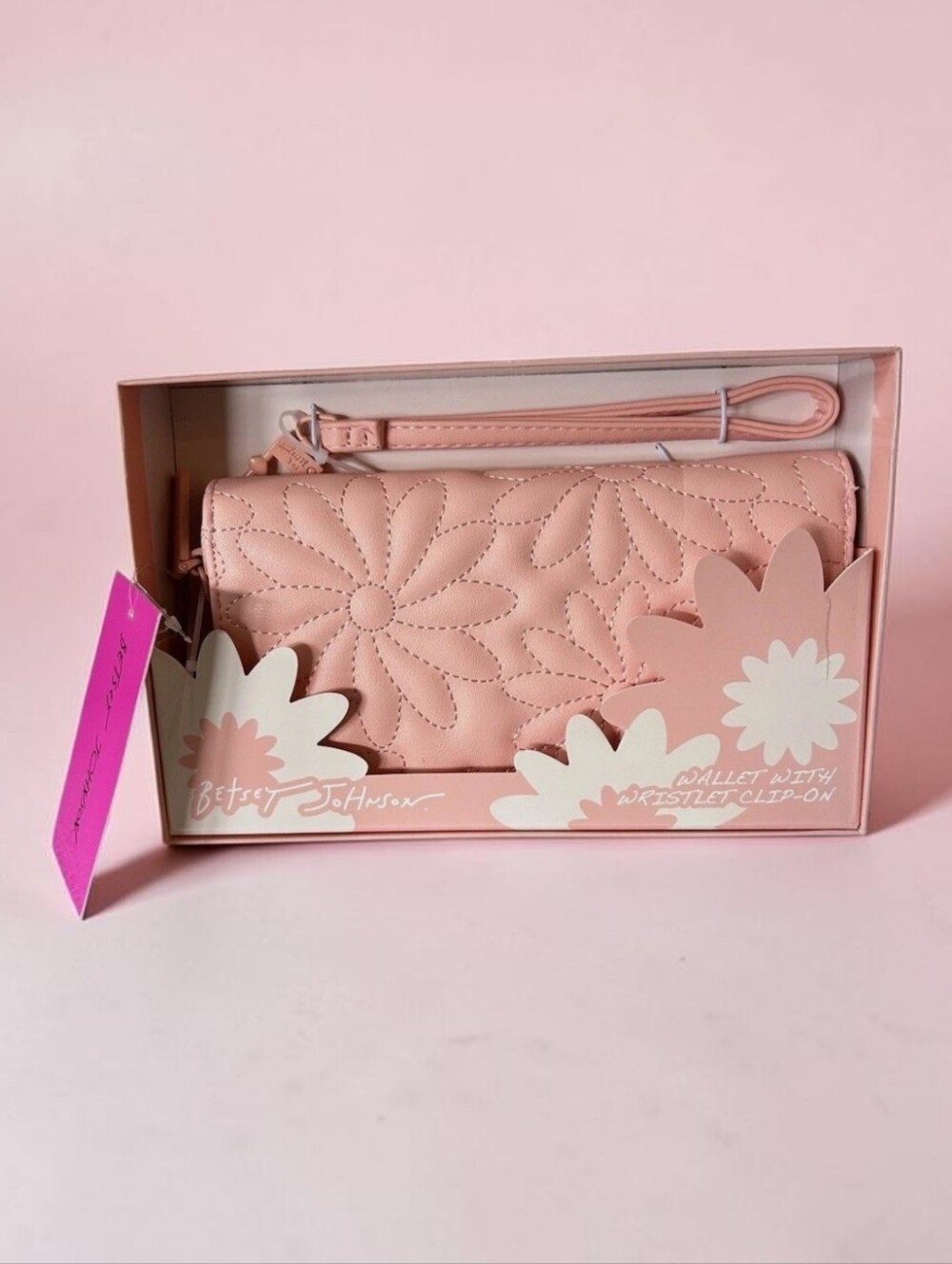 Betsey Johnson Quilted Daisy Wristlet Wallet In Light Blue Or Light Pink, NWT - Picture 6 of 7